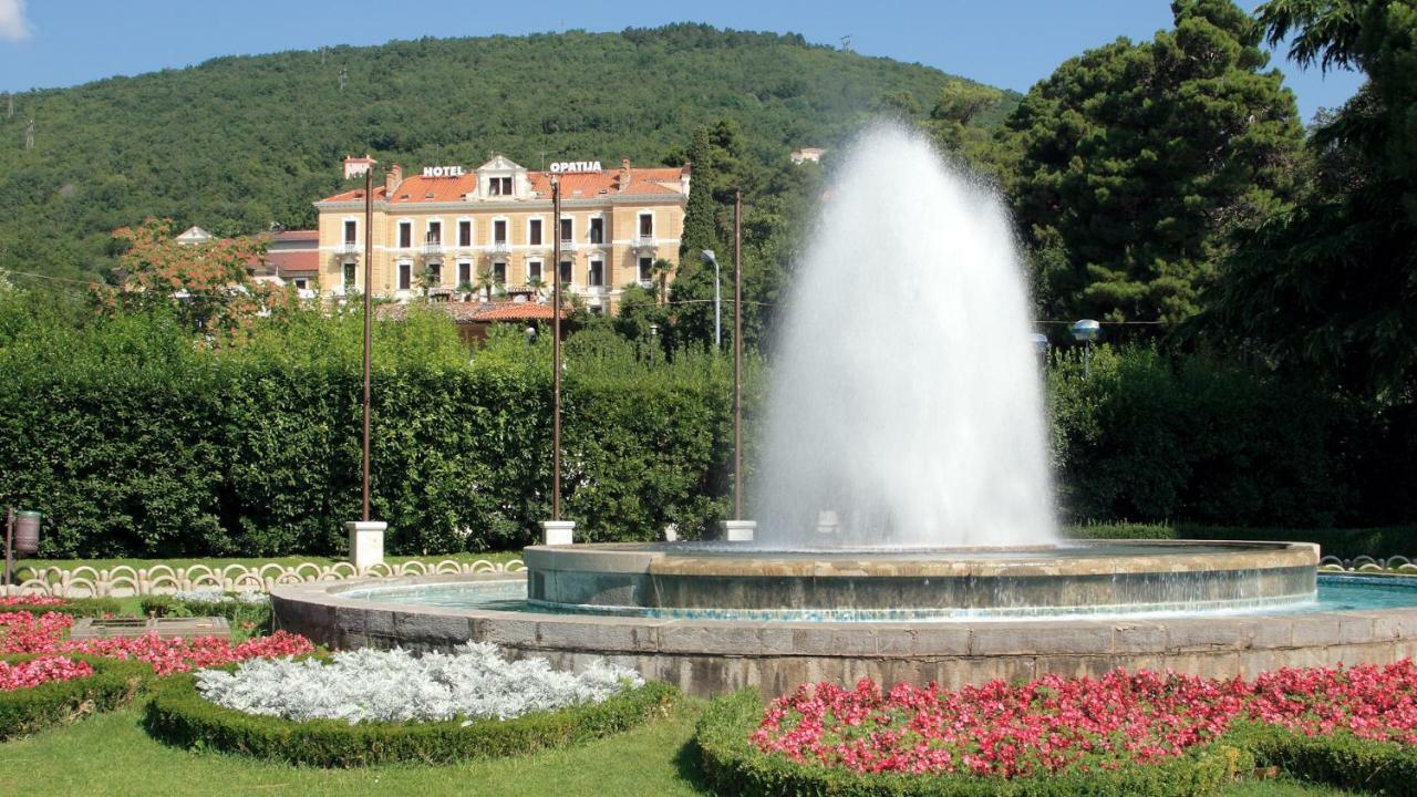Stefani Studio Apartman Opatija Exterior foto