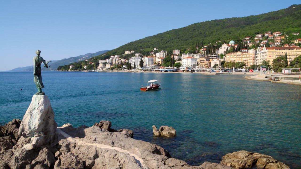 Stefani Studio Apartman Opatija Exterior foto