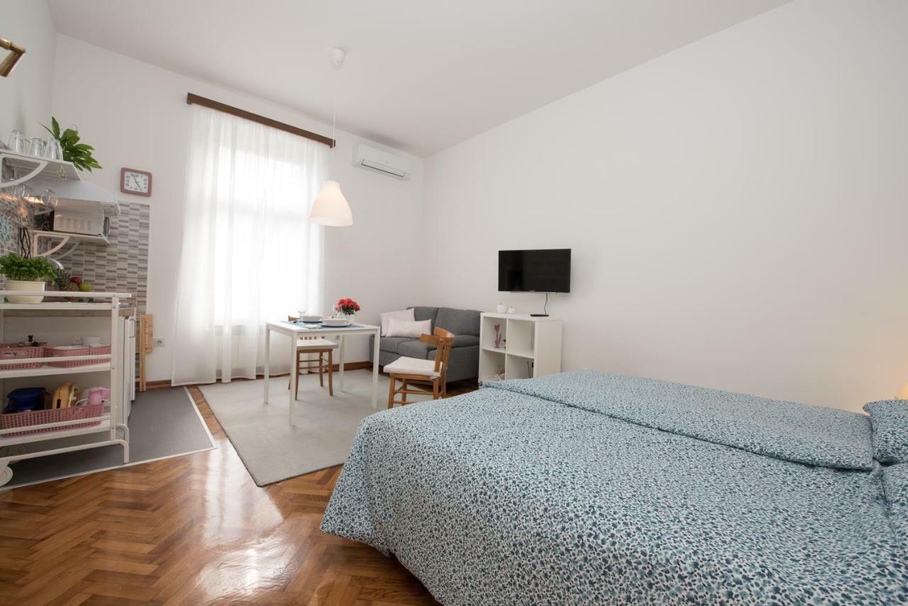 Stefani Studio Apartman Opatija Exterior foto